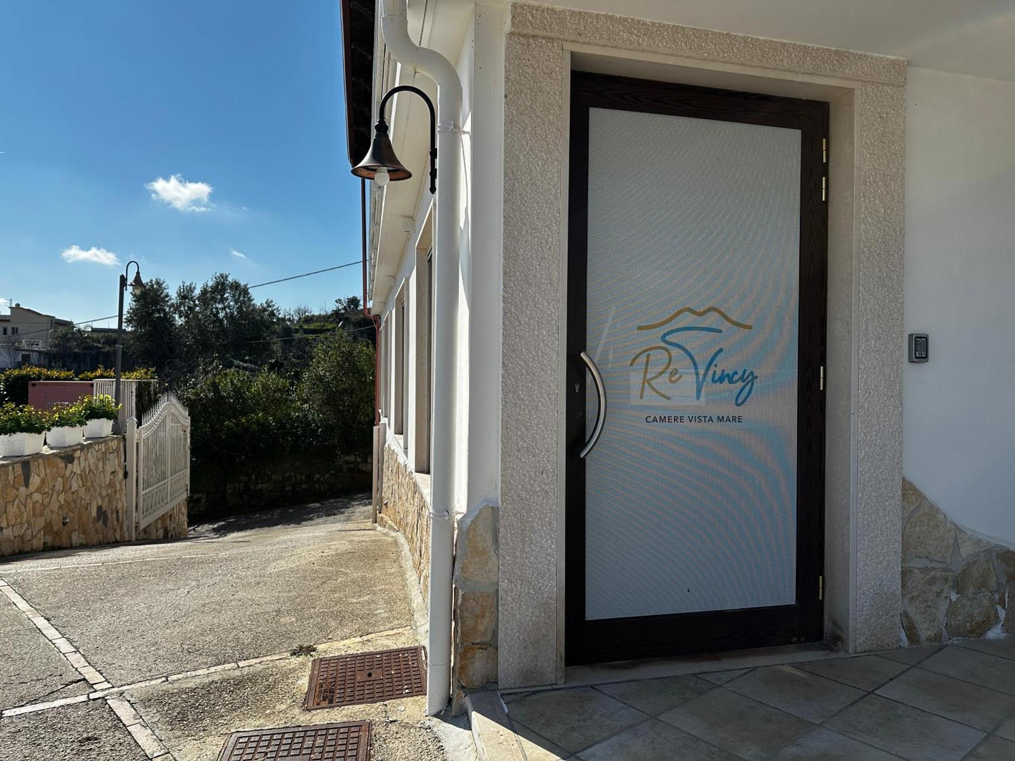 Re Vincy - Affittacamere バーコリ エクステリア 写真